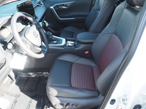 New 2025 Toyota RAV4 XSE w/ Weather Package image 7