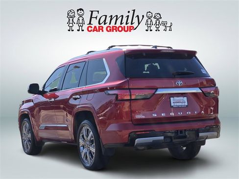 Used 2025 Toyota Sequoia Capstone image 3