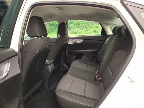 Used 2024 Kia Forte LXS FWD image 10