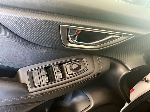 Used 2023 Subaru Forester Premium image 18