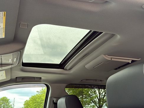 Used 2019 Chevrolet Suburban LT AWD/4WD image 28