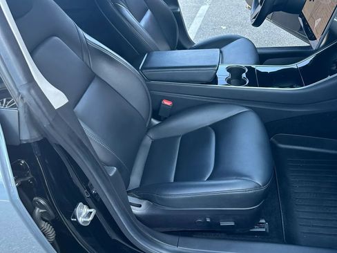 Used 2019 Tesla Model 3 RWD image 14