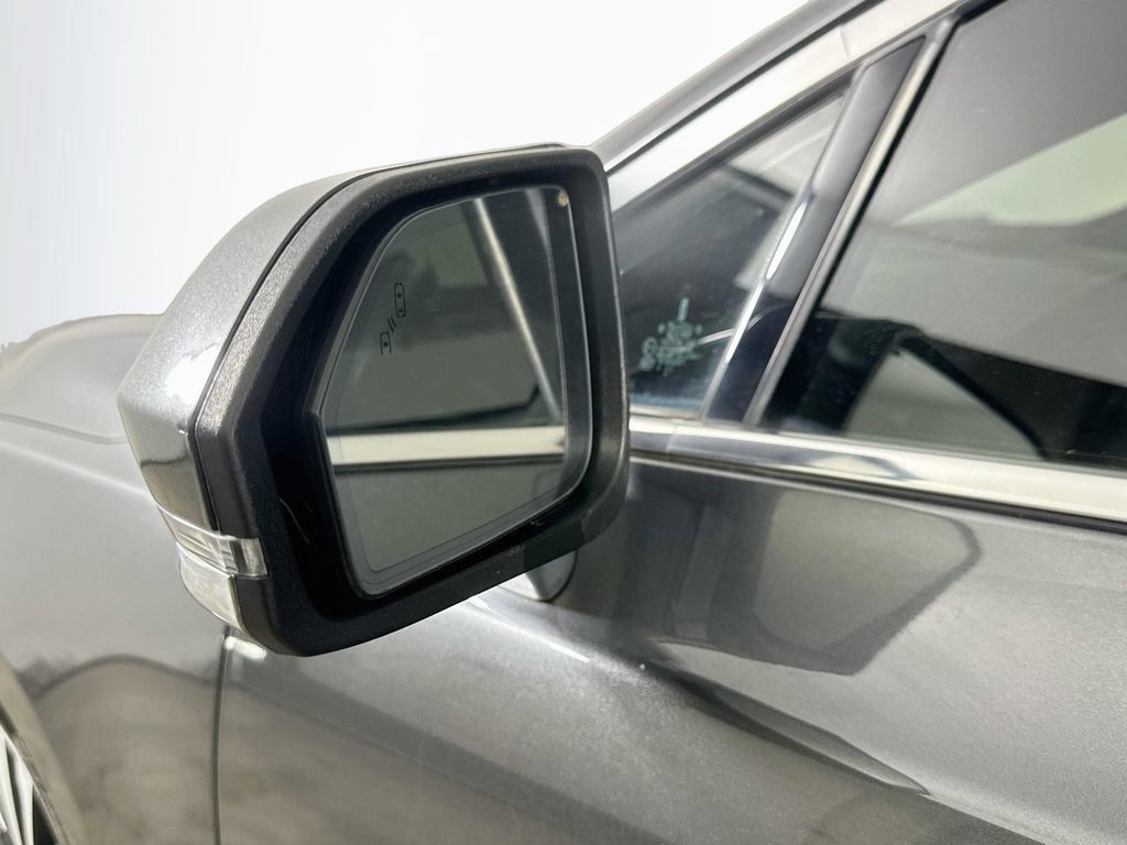 Used 2019 Lincoln MKZ Reserve w/ Luxury Package FWD image 40