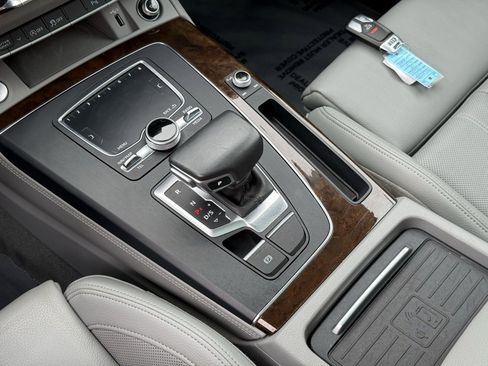 Used 2019 Audi Q5 2.0T Premium Plus w/ Premium Plus Package image 33