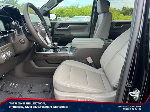 New 2026 GMC Sierra 1500 SLT w/ SLT Premium Plus Package AWD/4WD image 9