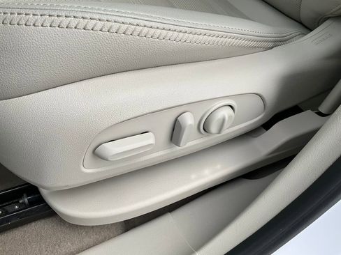 Used 2023 GMC Terrain Denali w/ Denali Premium Package image 19