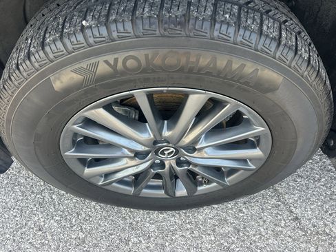 Used 2020 MAZDA CX-5 Touring FWD image 9