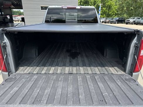 Used 2023 Chevrolet Silverado 1500 LTZ w/ LTZ Premium Package AWD/4WD image 23