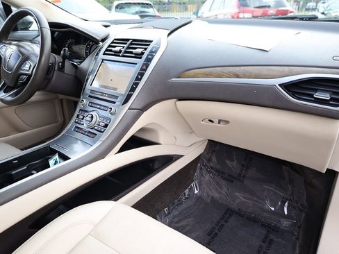 Used 2018 Lincoln MKZ Reserve w/ Technology Package image 19