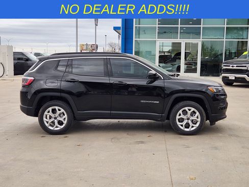 New 2026 Jeep Compass Latitude AWD/4WD image 7