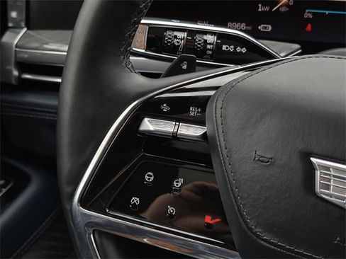 Used 2025 Cadillac Escalade IQ Sport 2 w/ LPO, ONYX Package image 29