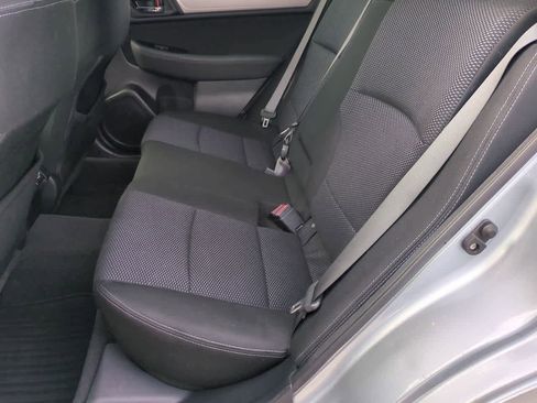 Used 2018 Subaru Outback 2.5i Premium image 18