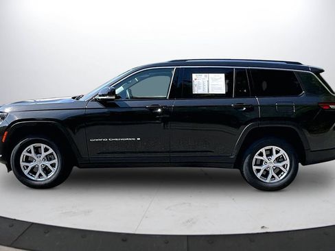 Used 2022 Jeep Grand Cherokee L Limited AWD/4WD image 5