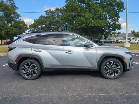Used 2026 Hyundai Tucson Limited FWD image 3