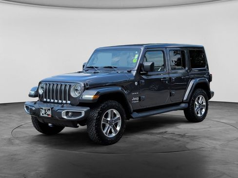 Used 2021 Jeep Wrangler Unlimited Sahara AWD/4WD image 3