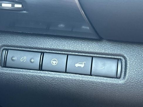 New 2026 Nissan Pathfinder SL FWD image 27