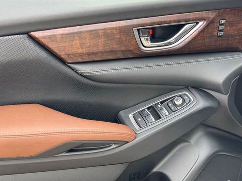 Used 2024 Subaru Ascent Touring image 12