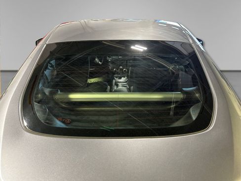 Used 2020 Nissan 370Z Coupe RWD image 17