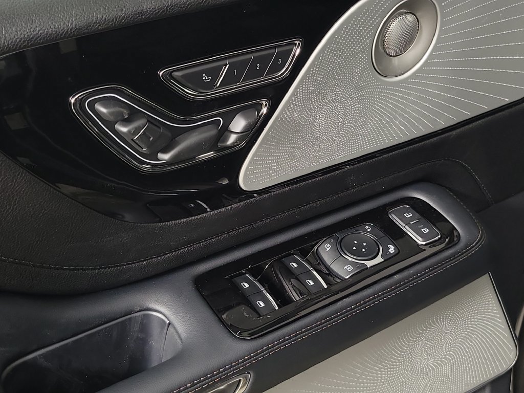 New 2027 Lincoln Aviator Reserve w/ Luxury Package AWD/4WD image 20