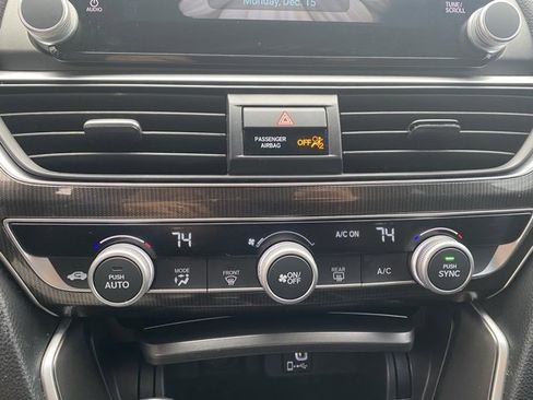 Used 2019 Honda Accord Sport image 21