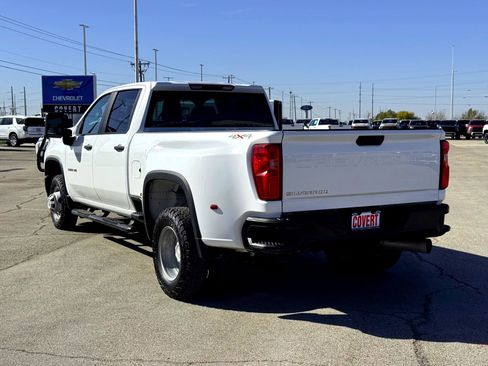 Used 2024 Chevrolet Silverado 3500 W/T image 9