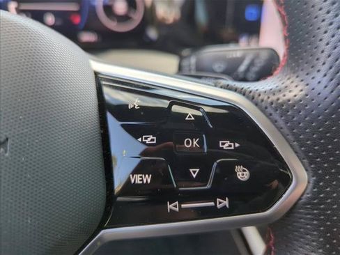 Used 2024 Volkswagen GTI SE FWD image 22