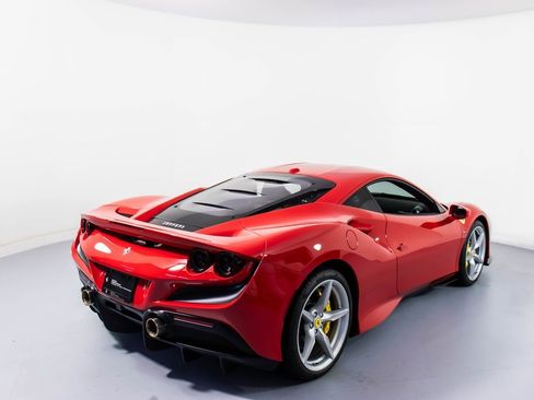 Certified 2022 Ferrari F8 Tributo image 2