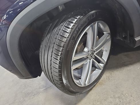 Used 2020 Mercedes-Benz GLE 350 4MATIC image 34