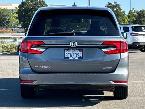 Used 2021 Honda Odyssey Touring image 5