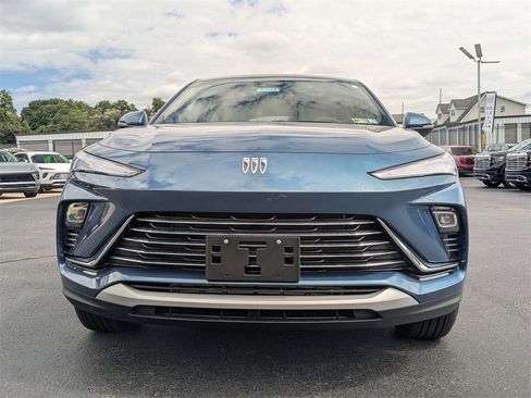 New 2025 Buick Envista Preferred w/ Convenience I Package image 2