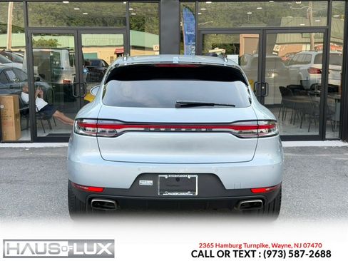 Used 2020 Porsche Macan AWD/4WD image 21