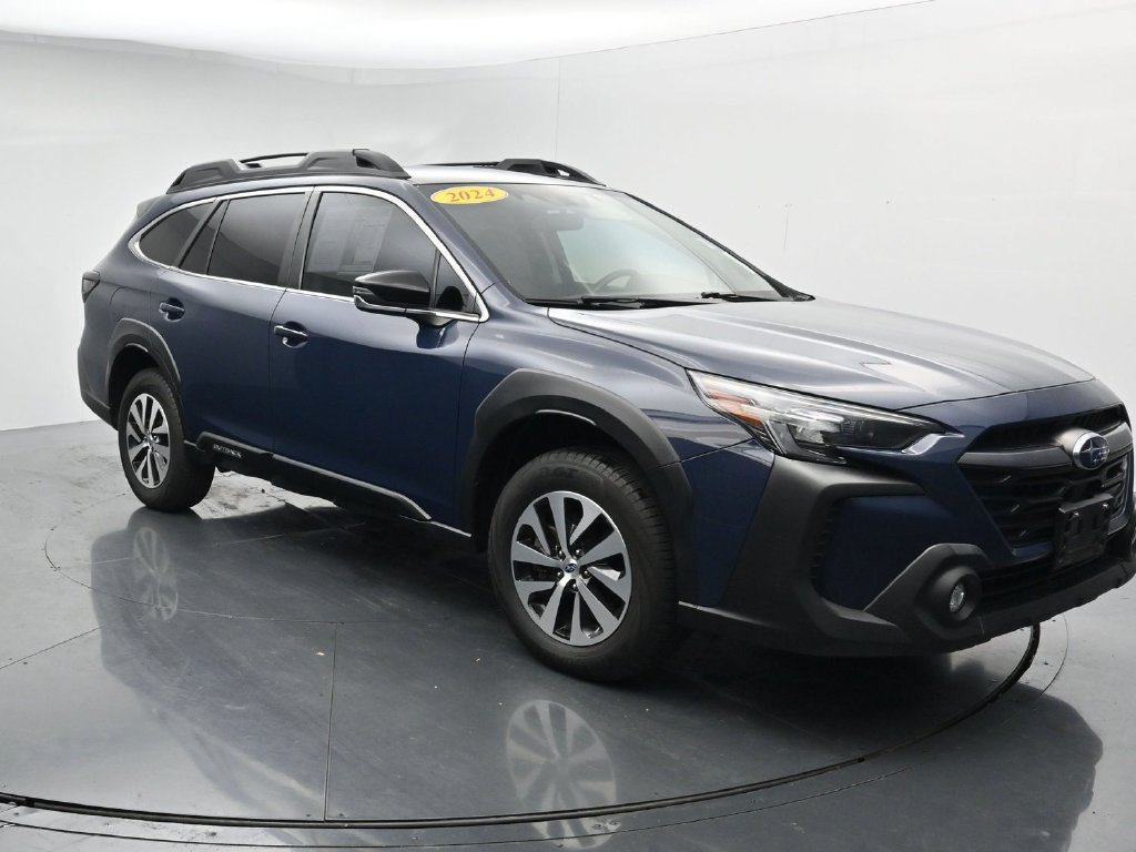 Used 2024 Subaru Outback Premium AWD/4WD image 2
