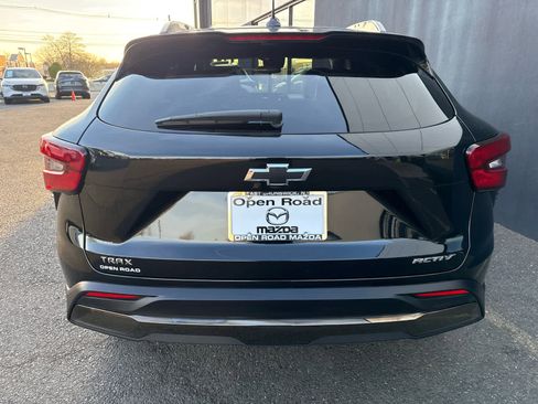 Used 2024 Chevrolet Trax ACTIV image 5