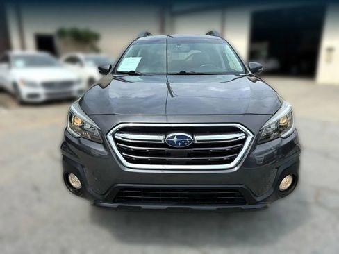 Used 2018 Subaru Outback 2.5i Limited image 10
