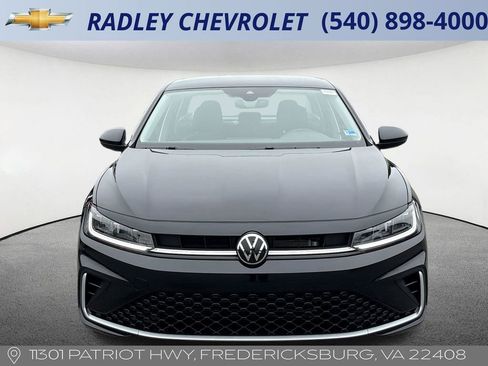 Used 2025 Volkswagen Jetta S FWD image 22