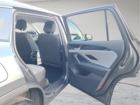 New 2025 Volkswagen Tiguan S AWD/4WD image 16
