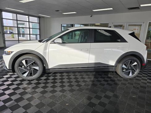 New 2026 Hyundai Ioniq 5 SEL image 8
