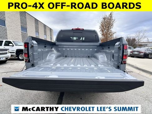 Used 2024 Nissan Frontier PRO-4X w/ Technology Package image 16