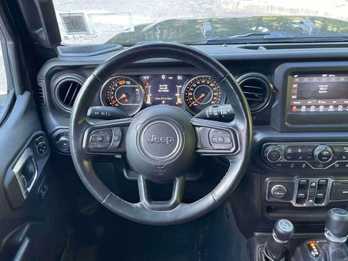 Used 2022 Jeep Wrangler Unlimited Sport AWD/4WD image 12