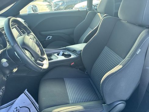 Used 2023 Dodge Challenger R/T w/ Blacktop Package image 17