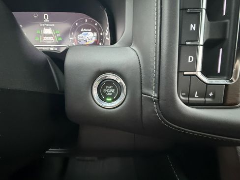 Used 2023 GMC Yukon Denali Ultimate image 22