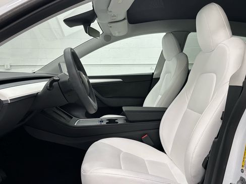 Used 2023 Tesla Model Y Long Range image 11