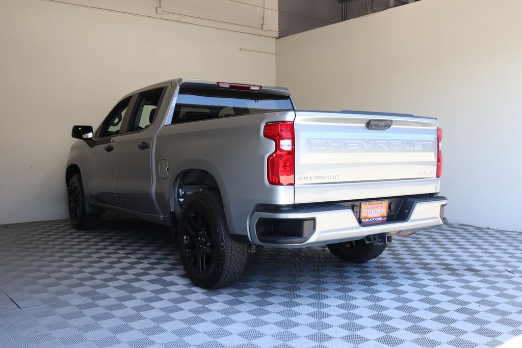 Used 2025 Chevrolet Silverado 1500 Custom w/ Turbomax Blackout Package RWD image 13
