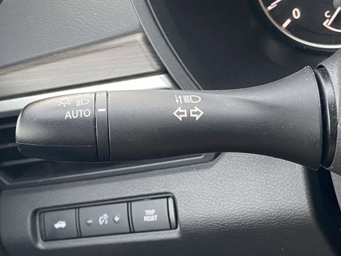 Used 2024 Nissan Altima 2.5 SV FWD image 22