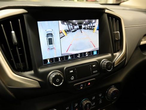 Used 2024 GMC Terrain Denali w/ Denali Premium Package image 16