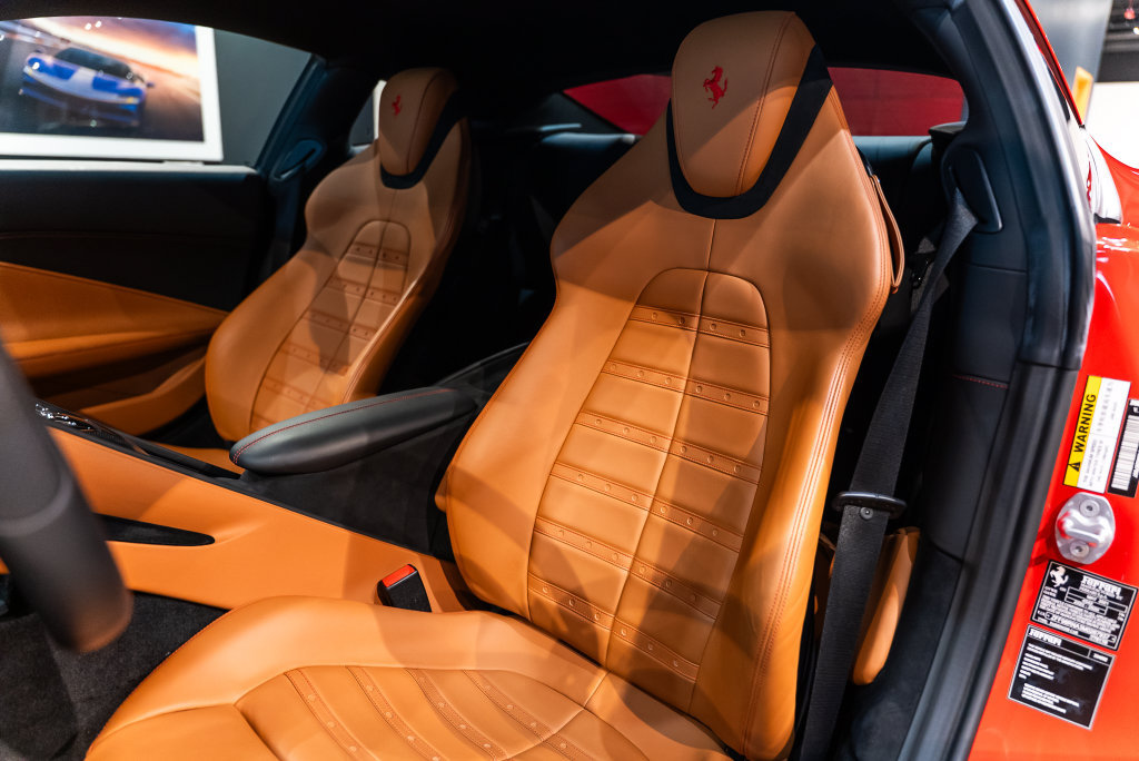 Certified 2021 Ferrari Roma RWD image 4