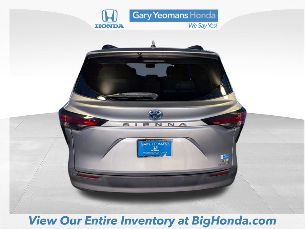 Used 2021 Toyota Sienna XLE FWD image 7