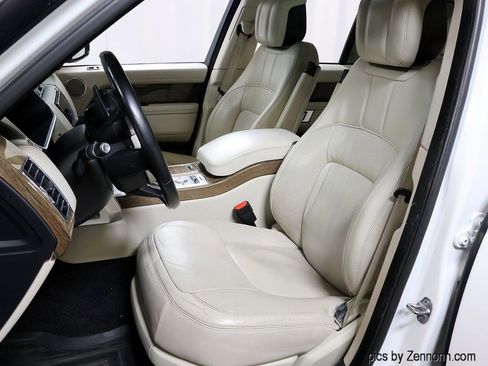 Used 2019 Land Rover Range Rover HSE image 11