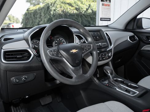 Used 2022 Chevrolet Equinox LS w/ LPO, Floor Liner Package image 18