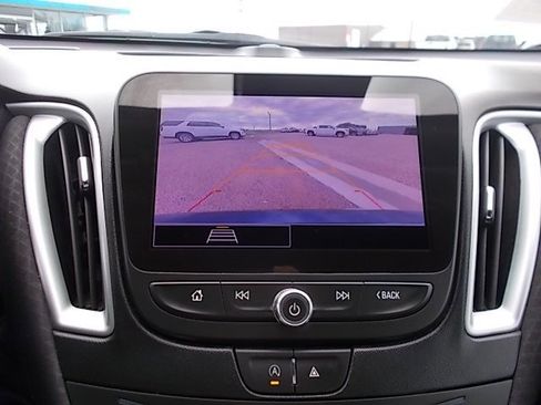 Used 2023 Chevrolet Malibu LT image 18